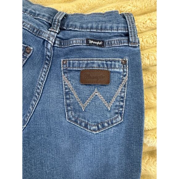 Girls Wrangler Blue Jeans Boot Cut Size 10 - Picture 1 of 7